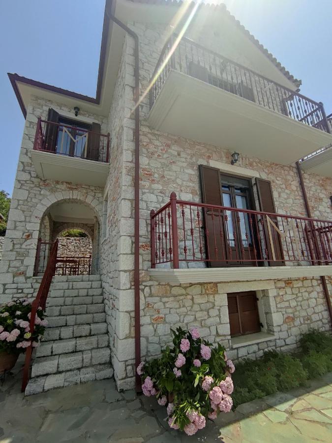 Meterizi Guesthouse Varvítsa Екстериор снимка