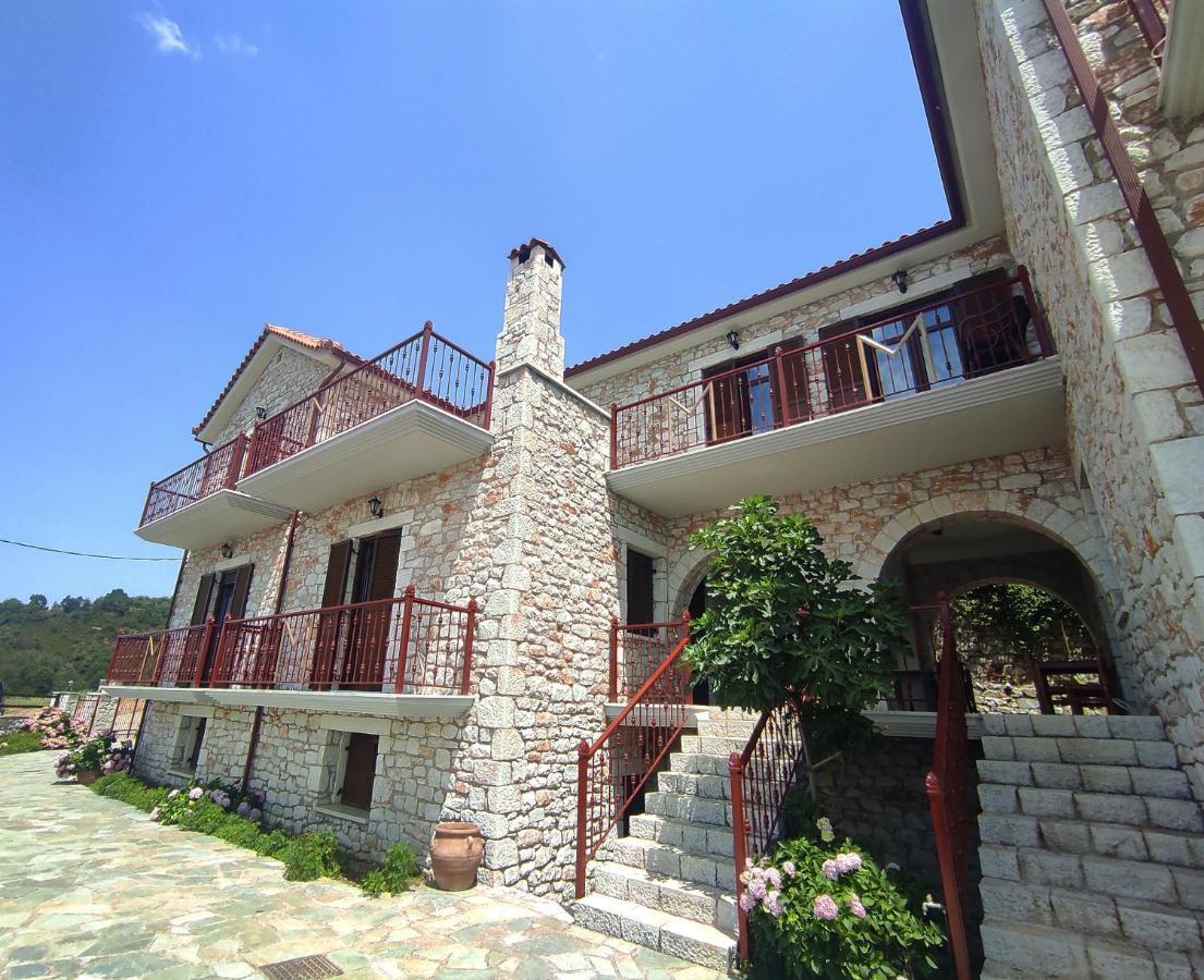 Meterizi Guesthouse Varvítsa Екстериор снимка