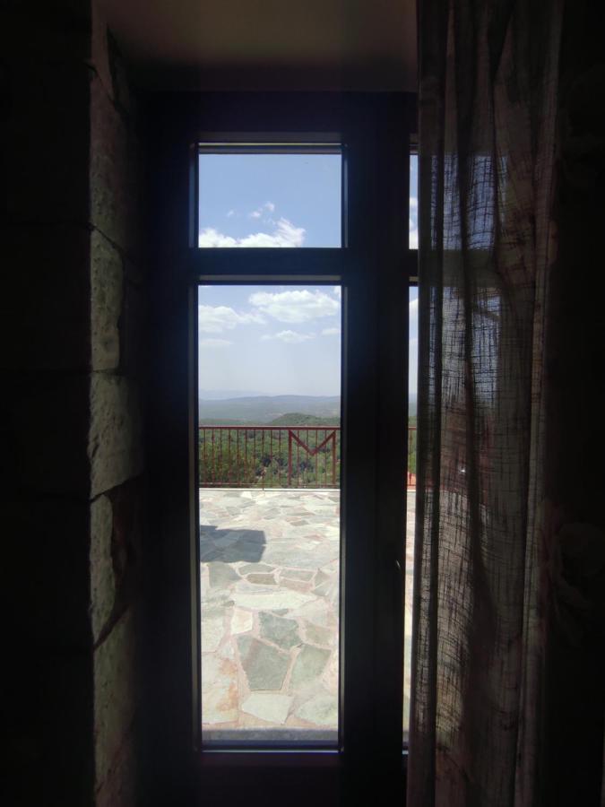 Meterizi Guesthouse Varvítsa Екстериор снимка