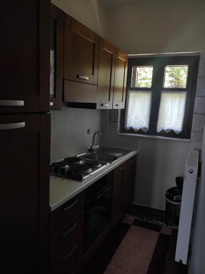Meterizi Guesthouse Varvítsa Екстериор снимка
